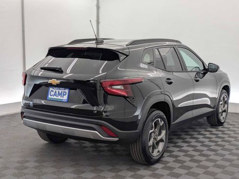 New 2026 Chevrolet Trax LT w/ Driver Confidence Package FWD image 6