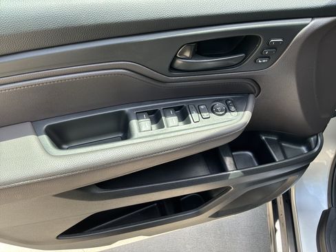 Used 2024 Honda Odyssey EX-L image 15