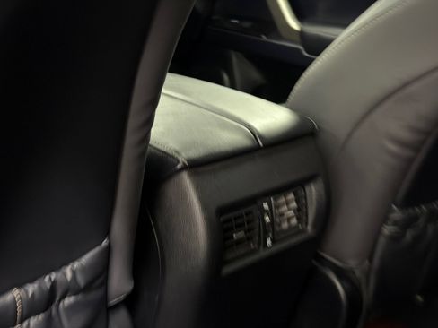 Used 2019 Lexus GX 460 AWD/4WD image 21