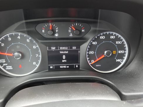 Used 2018 GMC Acadia SLE image 32