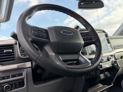 Used 2023 Ford F150 XLT w/ Equipment Group 302A High image 13