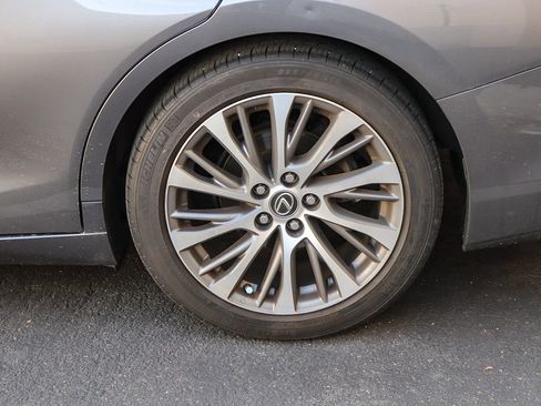 Used 2021 Lexus ES 350 w/ Premium Package image 12