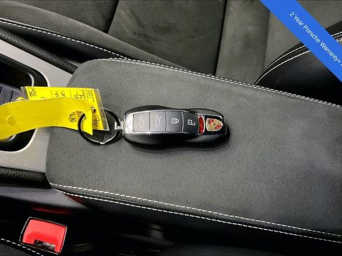 Used 2022 Porsche 718 Cayman GT4 RWD image 21