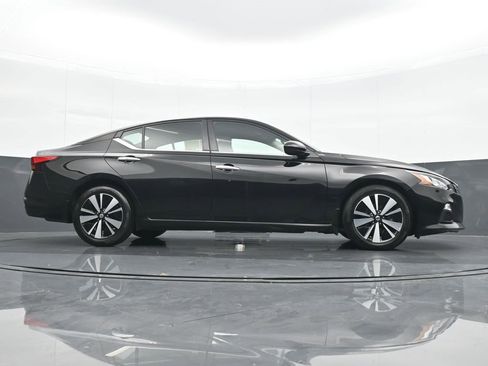 Used 2022 Nissan Altima 2.5 SV image 22