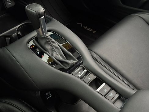 Certified 2023 Honda HR-V LX image 26