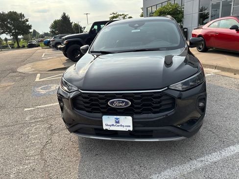 Used 2025 Ford Escape ST-Line Select AWD/4WD image 10