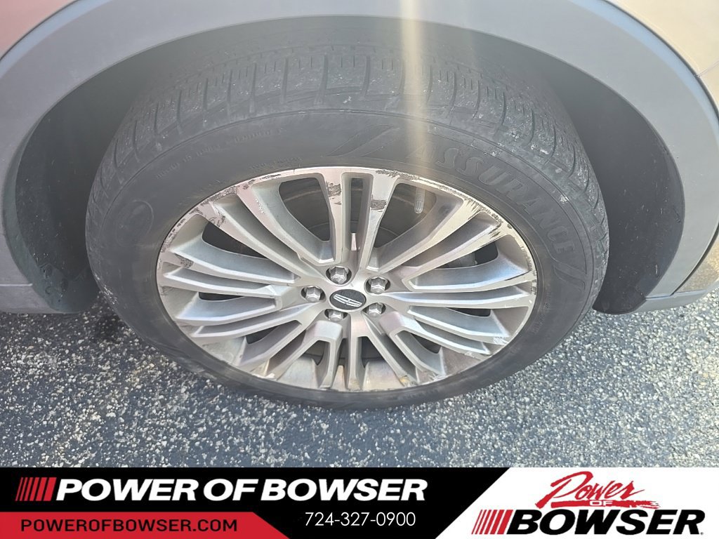 Used 2018 Lincoln MKX Reserve w/ Driver Assistance Package FWD image 10