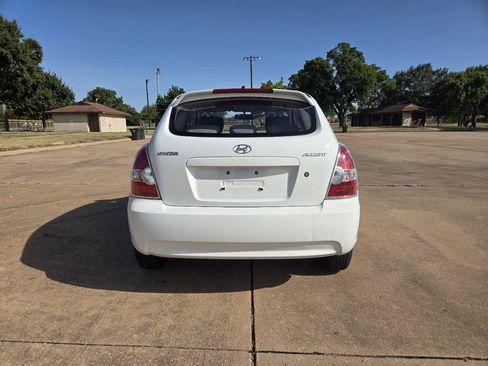 Used 2009 Hyundai Accent GS FWD image 28