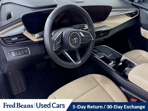 Used 2026 Buick Enclave Preferred AWD/4WD image 11