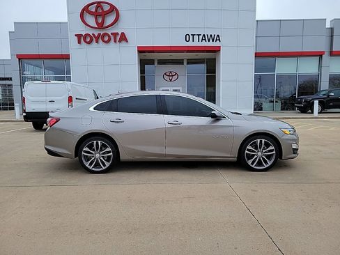 Used 2024 Chevrolet Malibu LT FWD image 4