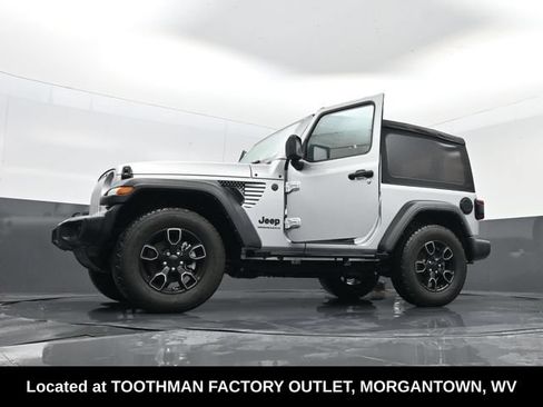 Used 2023 Jeep Wrangler Sport AWD/4WD image 30