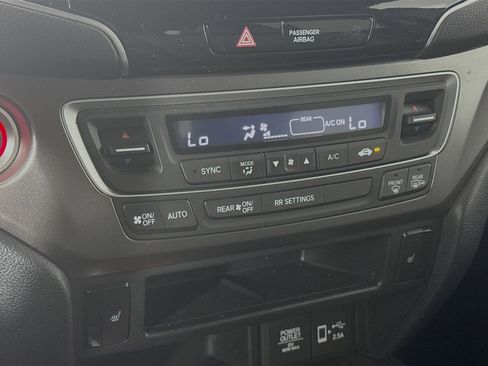 Certified 2023 Honda Passport EX-L image 15