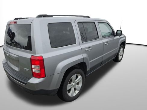 Used 2017 Jeep Patriot Latitude image 5