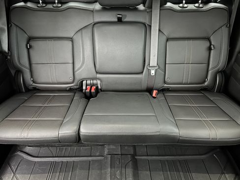 Used 2024 Chevrolet Silverado 1500 High Country w/ Technology Package image 17