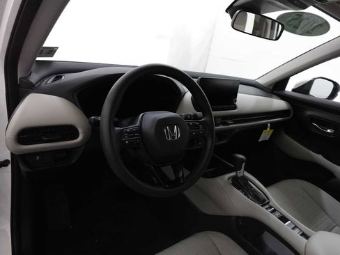 Used 2025 Honda HR-V LX image 15