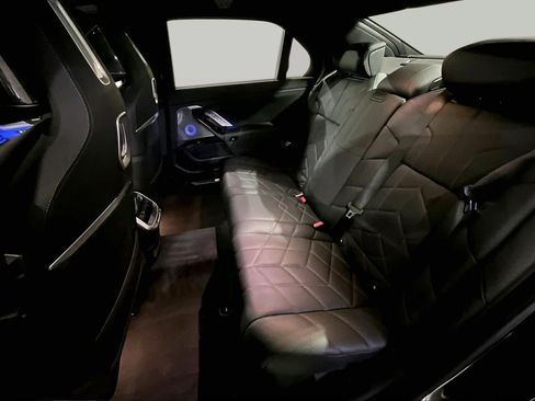 Certified 2023 BMW i7 xDrive60 AWD/4WD image 20