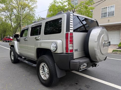 Used 2006 HUMMER H3 image 6