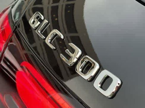 Used 2026 Mercedes-Benz GLC 300 4MATIC image 8