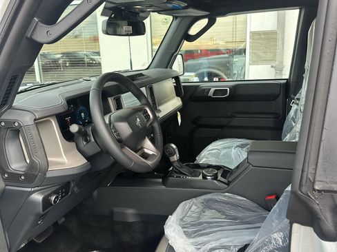 New 2026 Ford Bronco Outer Banks image 8