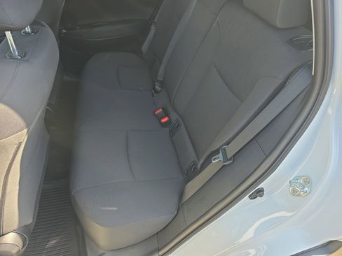 Used 2024 Toyota Corolla Cross LE AWD/4WD image 12