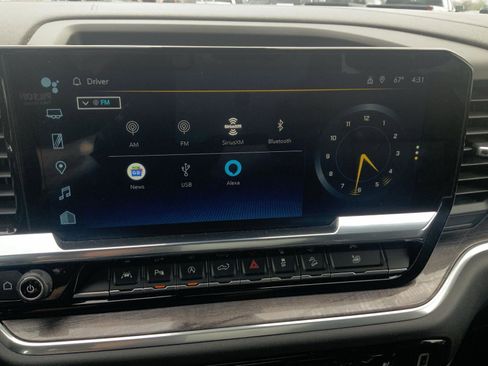 Used 2024 Chevrolet Silverado 1500 LTZ w/ LTZ Premium Package image 43