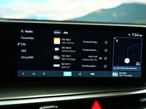 Used 2025 Kia Sorento S image 33