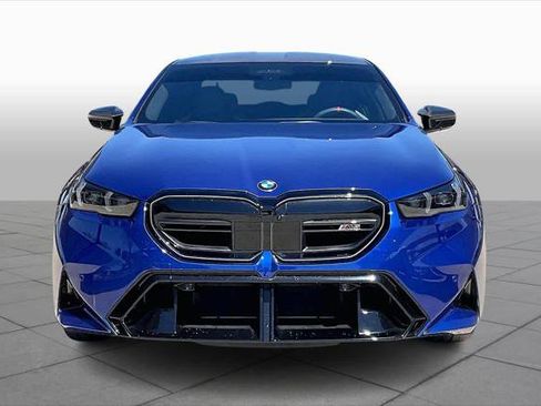 Used 2025 BMW M5 w/ Carbon Package AWD/4WD image 4