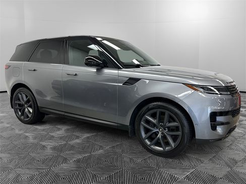 Used 2024 Land Rover Range Rover Sport SE image 5