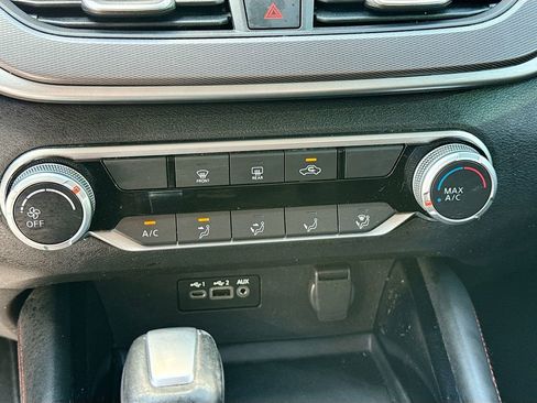 Used 2023 Nissan Altima 2.5 SR image 12