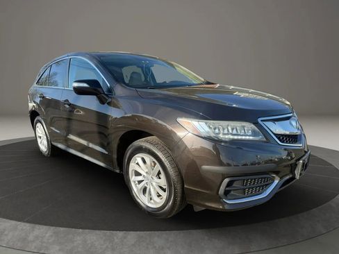 Used 2017 Acura RDX AWD image 3