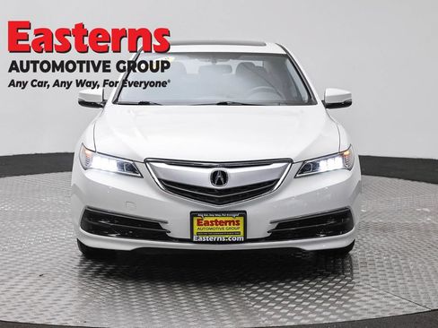 Used 2017 Acura TLX FWD image 2