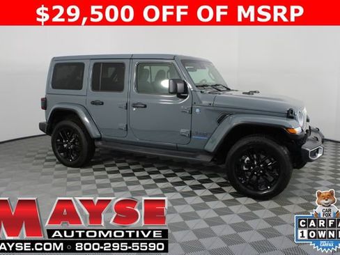 Used 2025 Jeep Wrangler Unlimited Sahara image 1