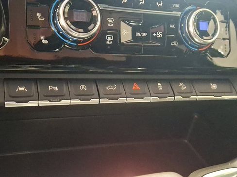 Used 2022 GMC Sierra 1500 Denali w/ Denali Reserve Package image 23