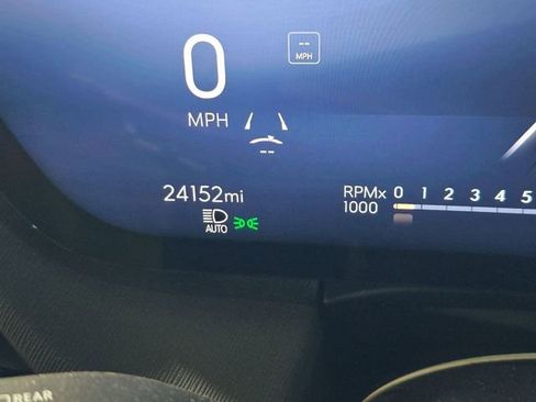 Used 2025 Buick Enclave Preferred image 12