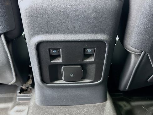 Used 2022 Ford Bronco Black Diamond image 16