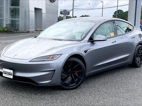 Used 2024 Tesla Model 3 Performance AWD/4WD image 3