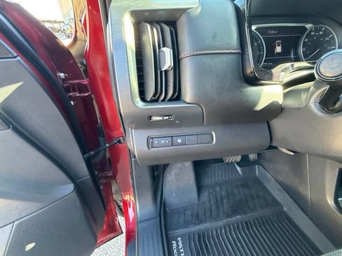 Used 2024 Nissan Pathfinder Rock Creek AWD/4WD image 13