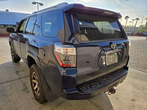 Used 2016 Toyota 4Runner SR5 image 3