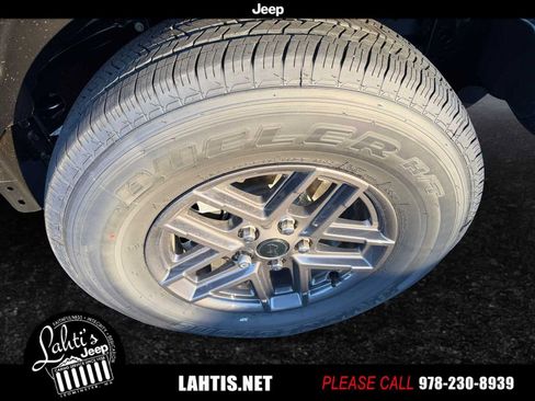 New 2026 Jeep Gladiator Sport image 24