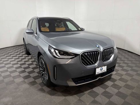 Used 2025 BMW X3 xDrive30i image 2