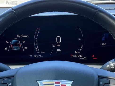 Used 2024 Cadillac XT4 Premium Luxury w/ Cold Weather Package AWD/4WD image 20