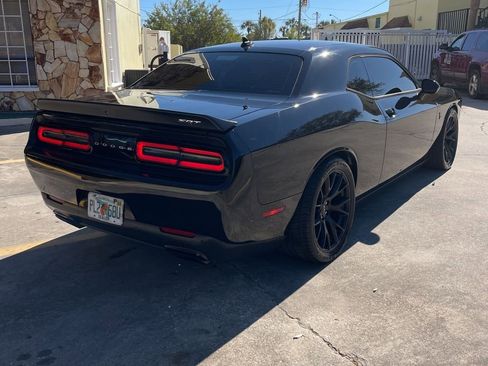 Used 2015 Dodge Challenger SRT Hellcat image 5