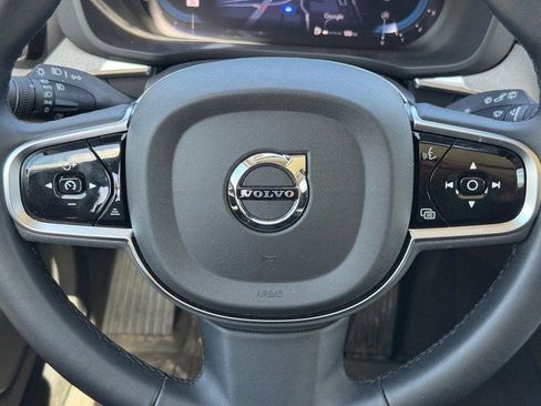 Used 2025 Volvo XC60 B5 Plus w/ Protection Package Premier image 12