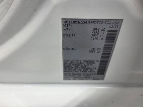 Used 2025 Nissan Altima 2.5 SV FWD image 17