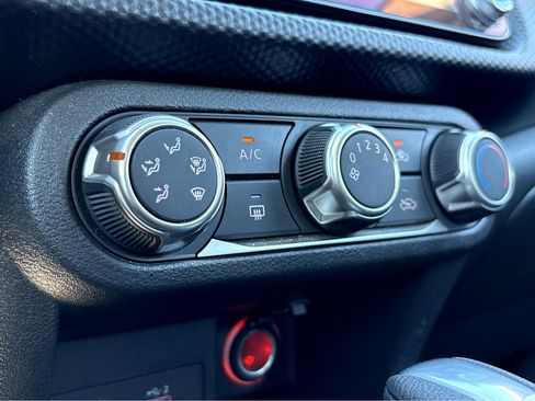 Used 2024 Nissan Kicks SV w/ Interior Electronics Package image 9