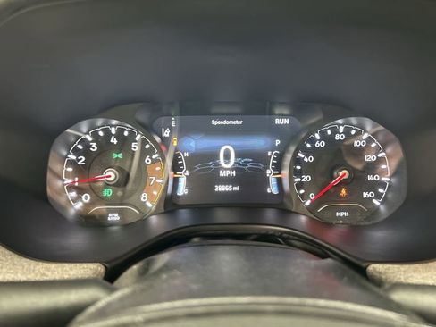 Used 2023 Jeep Compass Latitude AWD/4WD image 13