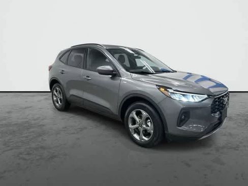 Used 2025 Ford Escape ST-Line Select AWD/4WD image 5