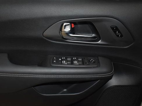 New 2026 Chrysler Pacifica Select w/ S Appearance Package image 26