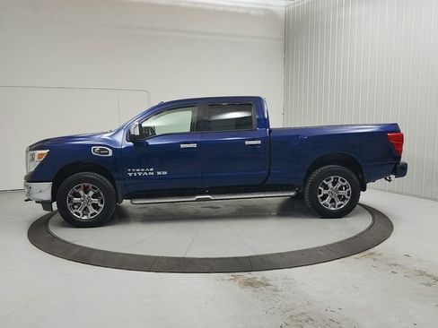 Used 2017 Nissan Titan SL w/ Texas Titan Edition AWD/4WD image 4