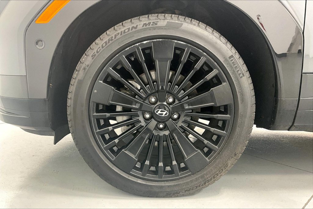 Used 2025 Hyundai Santa Fe Calligraphy AWD/4WD image 10